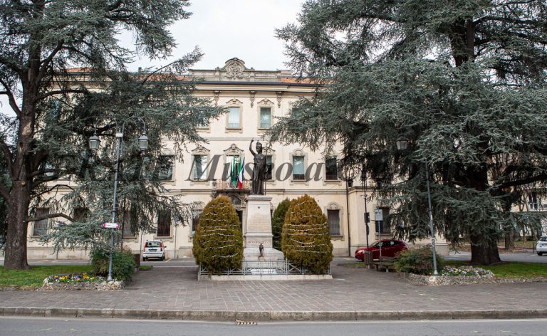 Piazza degli eroi