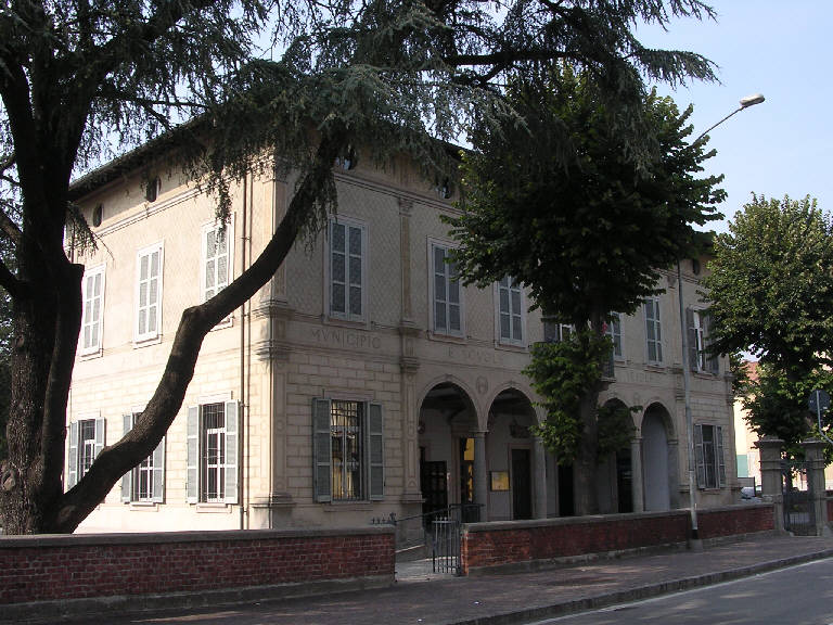 Palazzo Municipale ex Verderio superiore